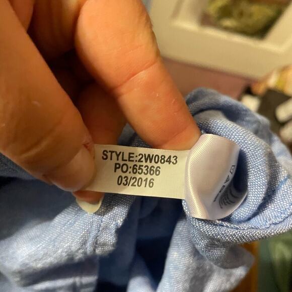 VINEYARD VINES BLUE LINEN POPOVER BLOUSE - Picture 5 of 5